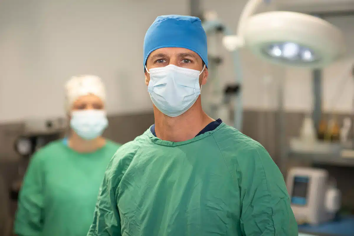 veterinaire la colle sur loup chirurgie